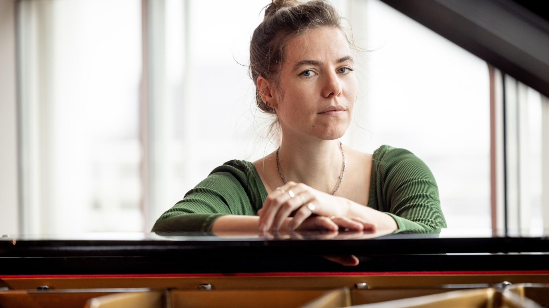 Anne-Maartje Lemereis - 'Feathers'